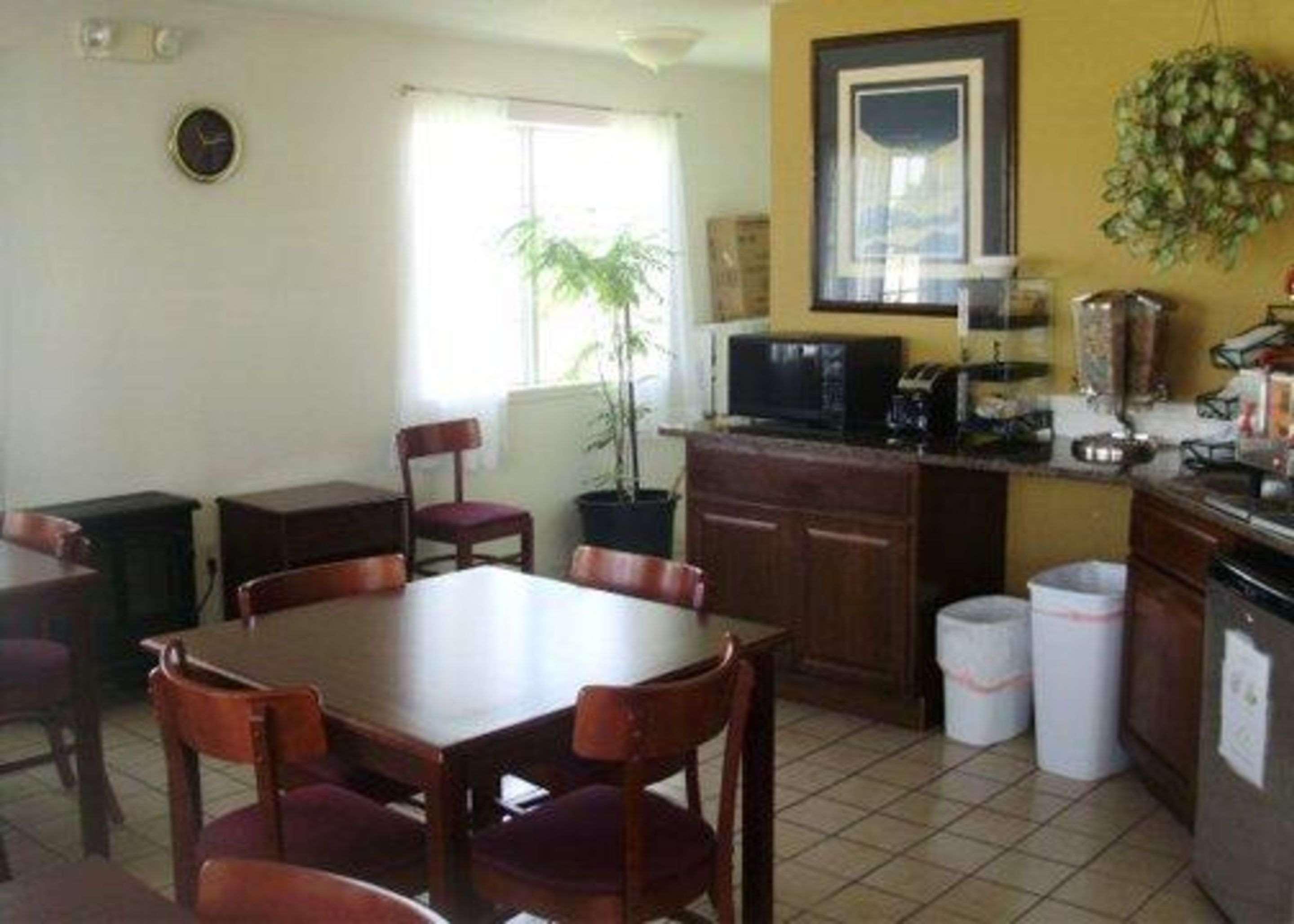 Rodeway Inn Goddard Luaran gambar